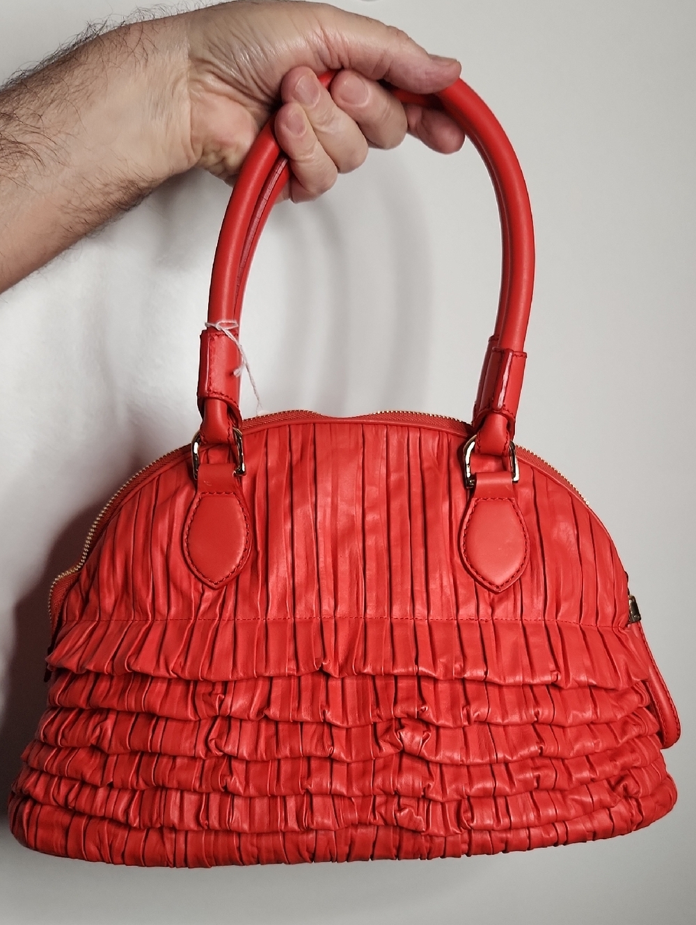 ESCADA PLEATED LEATHER Satchel. EUC Preloved item sold as is - Picture 6 of 8